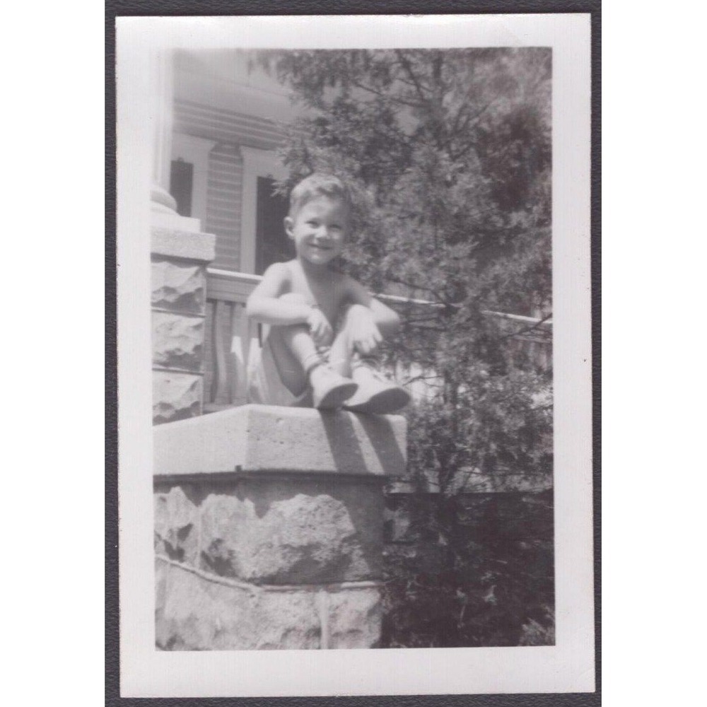 Vintage 1950s Snapshot Photo Young Shirtless Boy Stone Porch Ledge